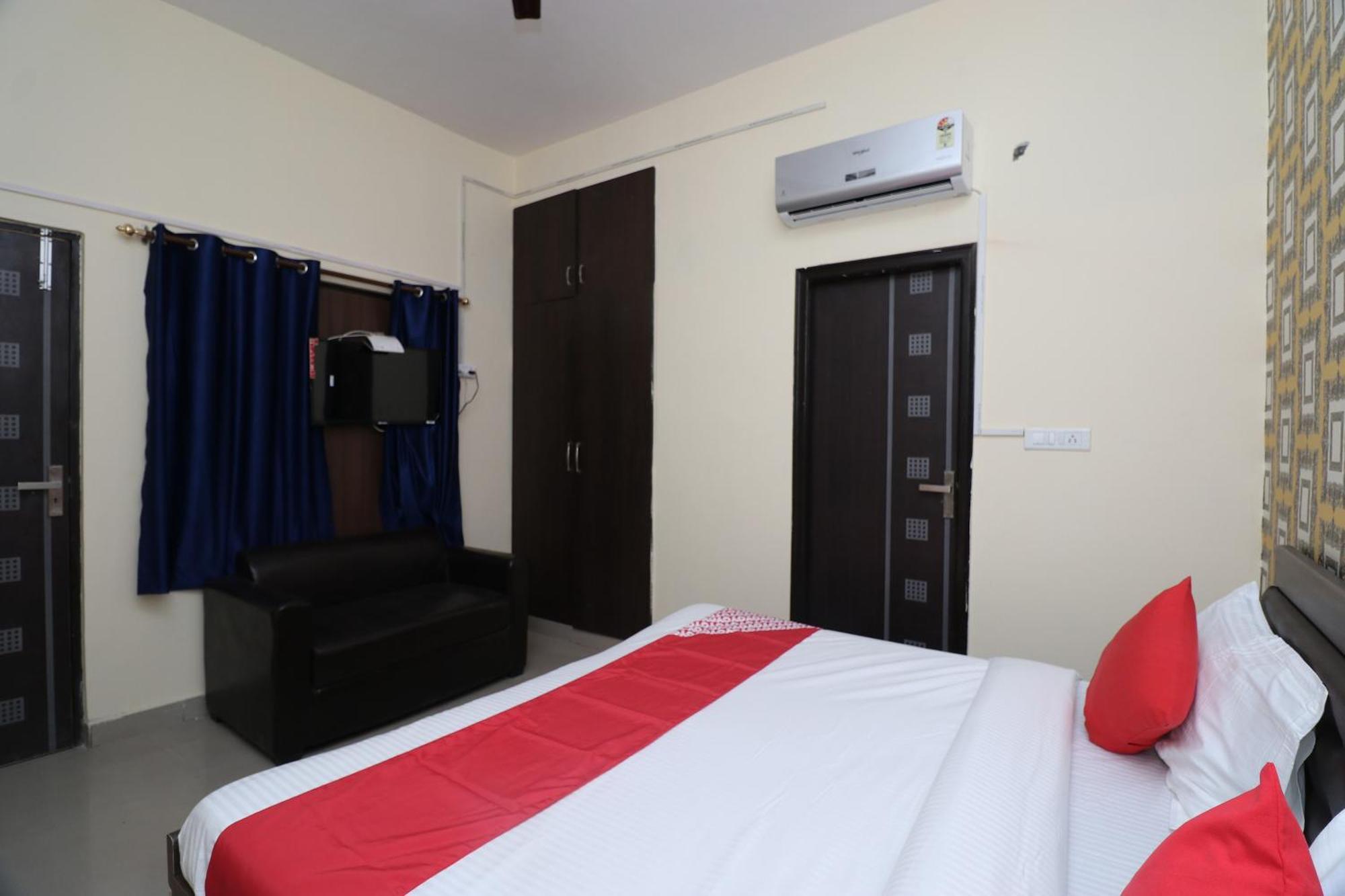 OYO 22698 Delight Residency Hotel Faridabad Buitenkant foto