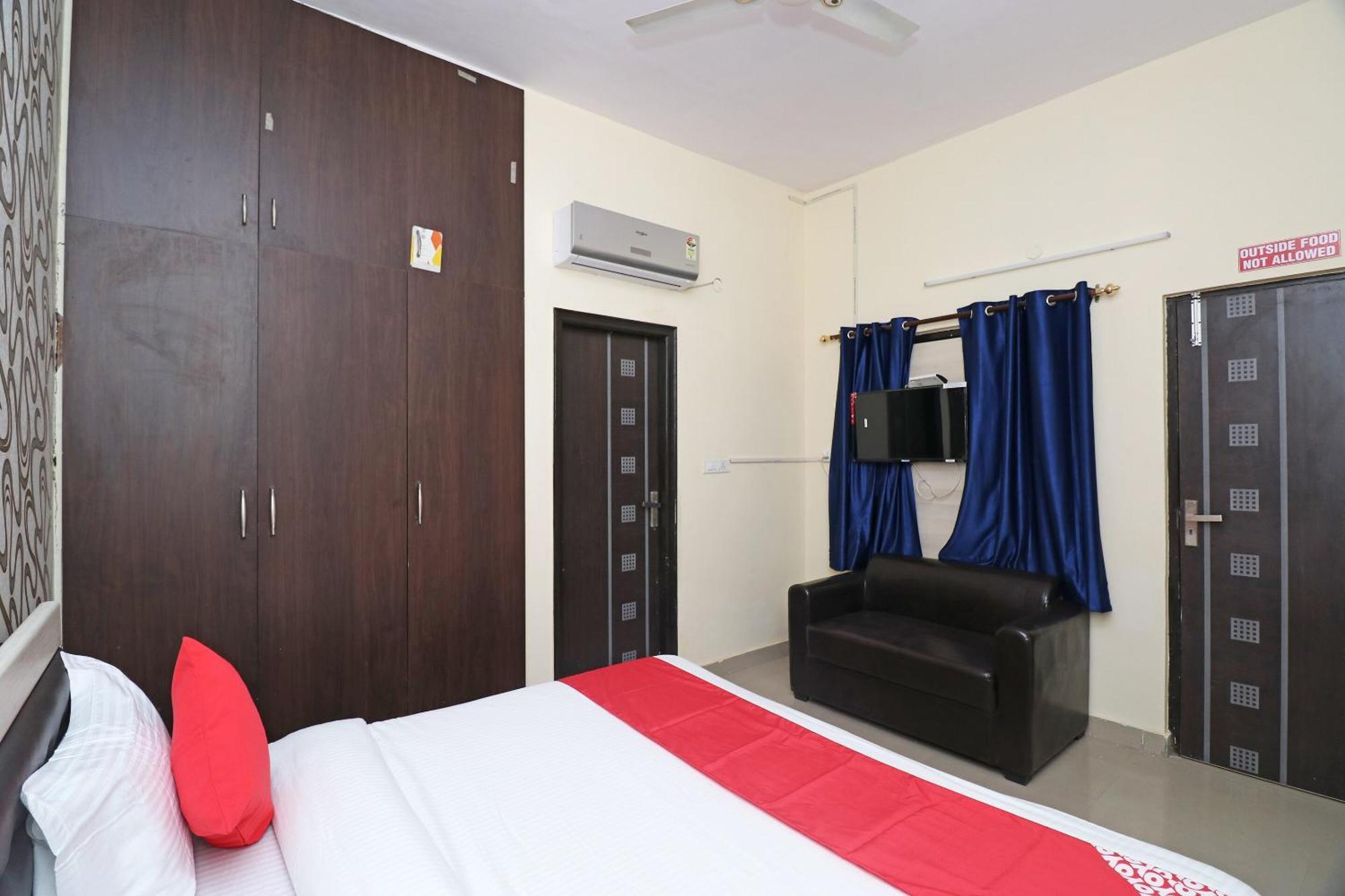 OYO 22698 Delight Residency Hotel Faridabad Buitenkant foto